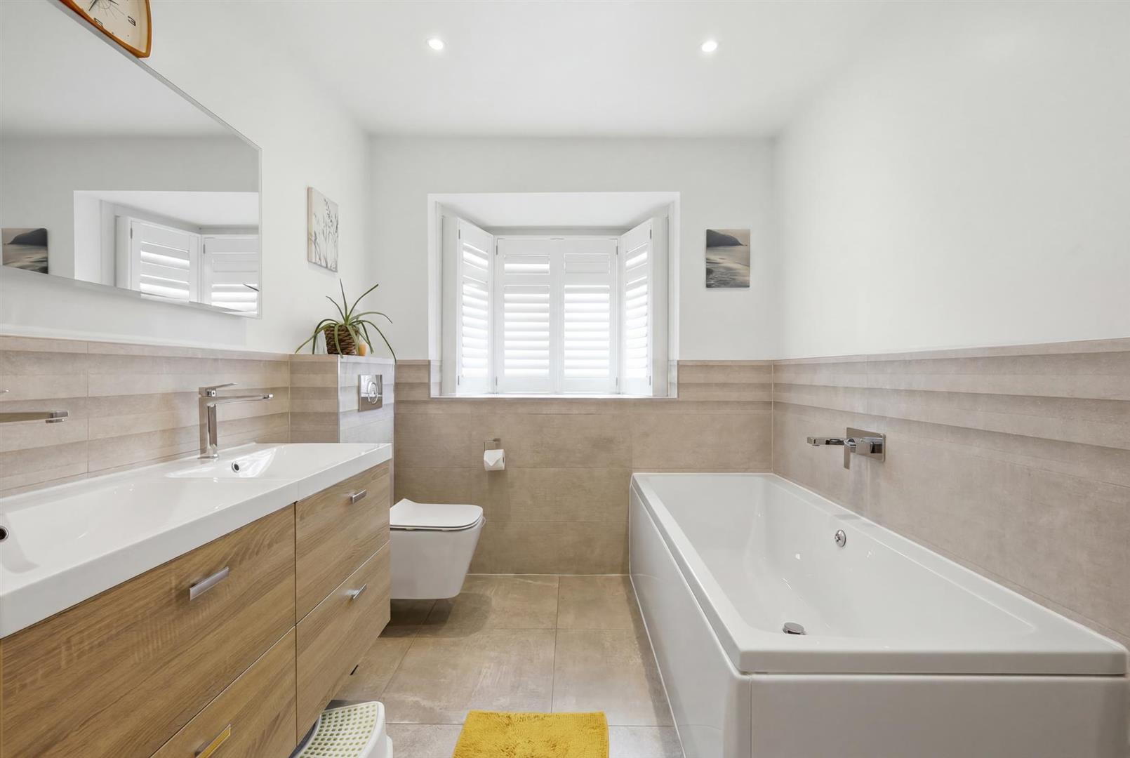 Property Image 8b71d034-b28b-42f9-b005-2871dec21b13