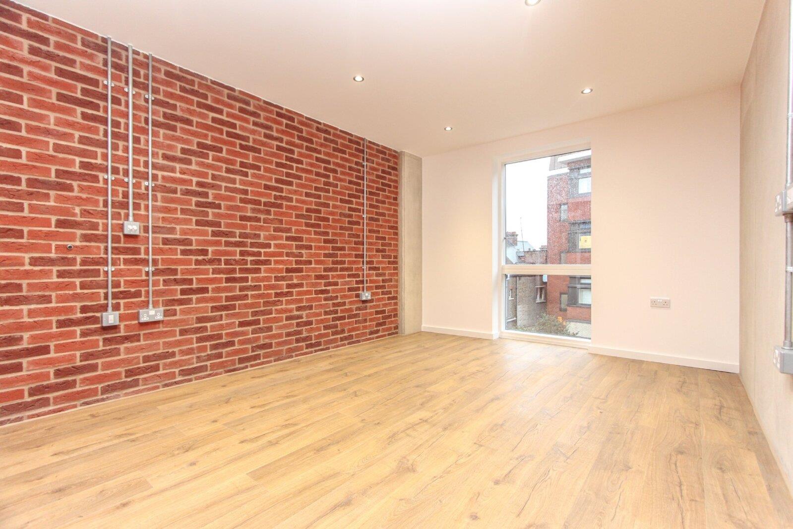 Property Image 8b93c3bf-75b4-4a22-aea3-8950e3a4c79c
