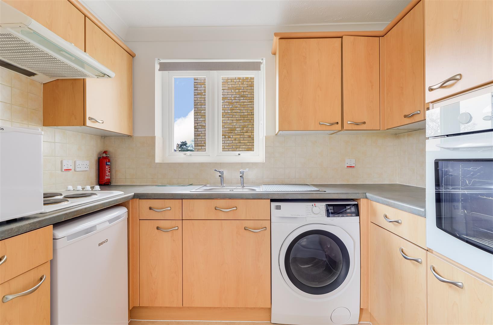 Property Image 8ba06dac-9e10-41a3-b2ca-5c7d2156670e