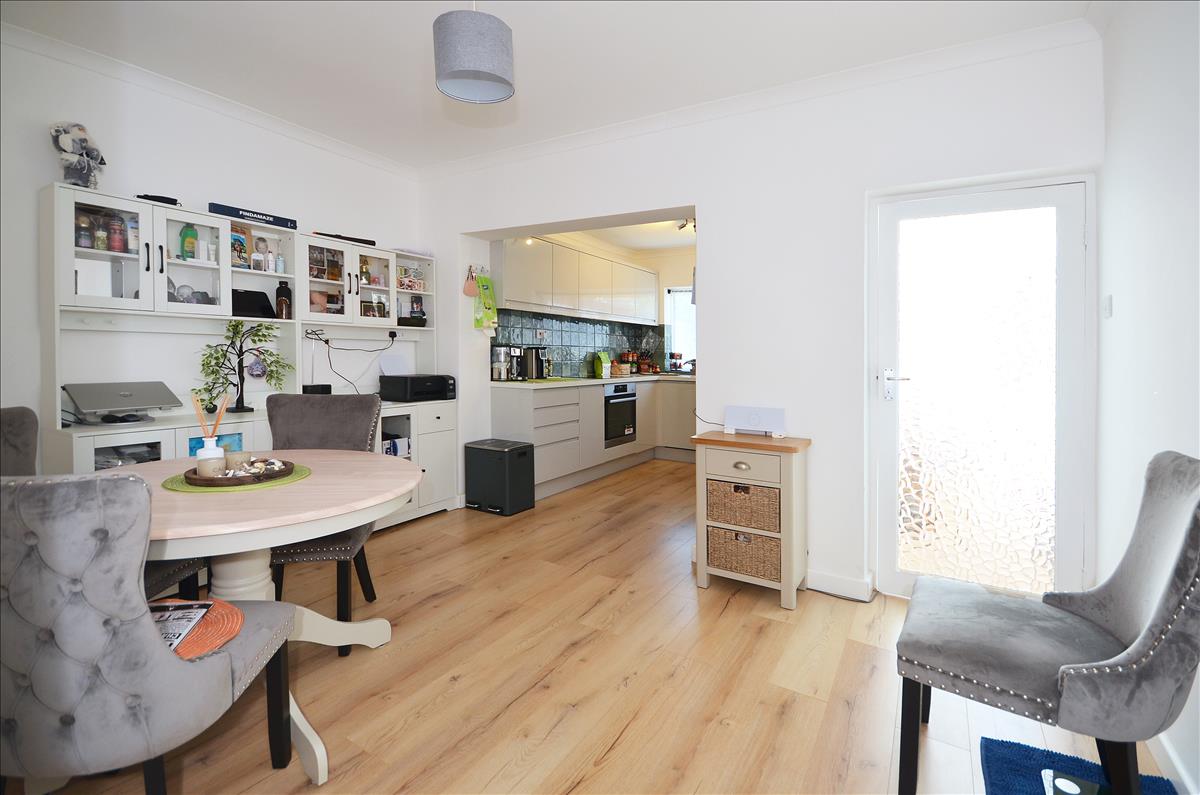 Property Image 8ba4d211-4440-448c-8d39-b69532f677ed