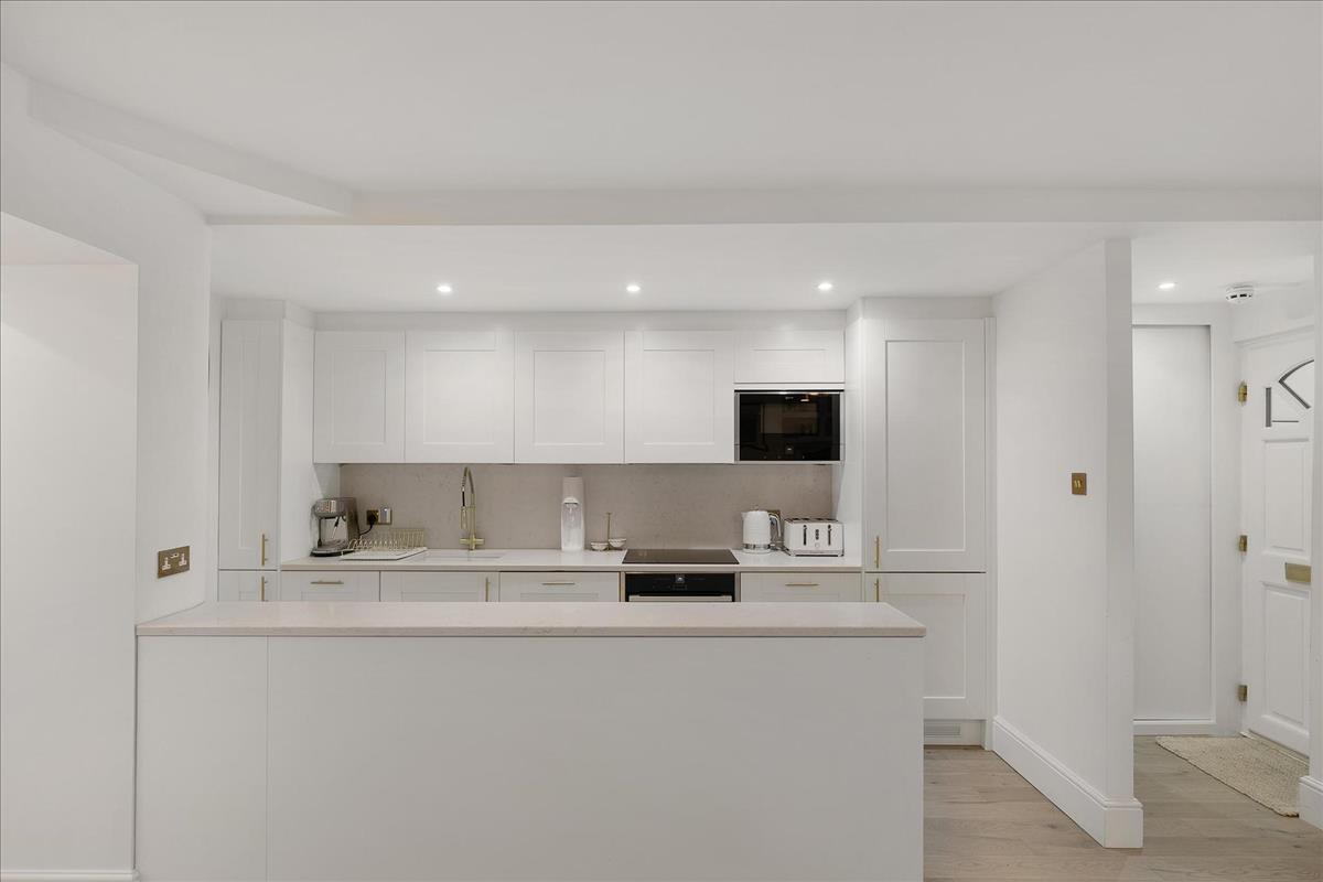 Property Image 8ba93702-cf72-4f0a-8794-cc530a47dff2