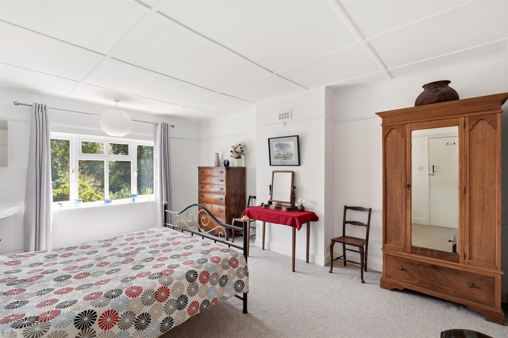 Property Image 8bb8175c-35a6-4ac9-a220-32bf7c884c69