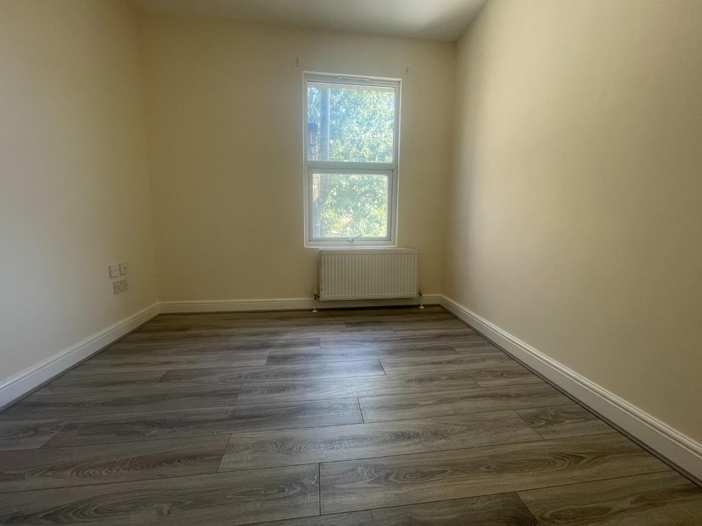 Property Image 8bc489ff-242e-4fa2-954c-b4571c4b0e53
