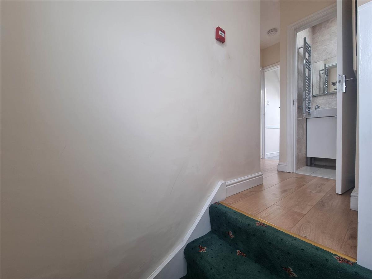 Property Image 8bc6638d-d62b-4a82-b26a-971b99ff6019