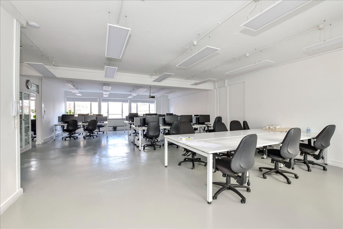 Property Image 8bc9db40-800f-42a4-bc4b-ef2a00d83161