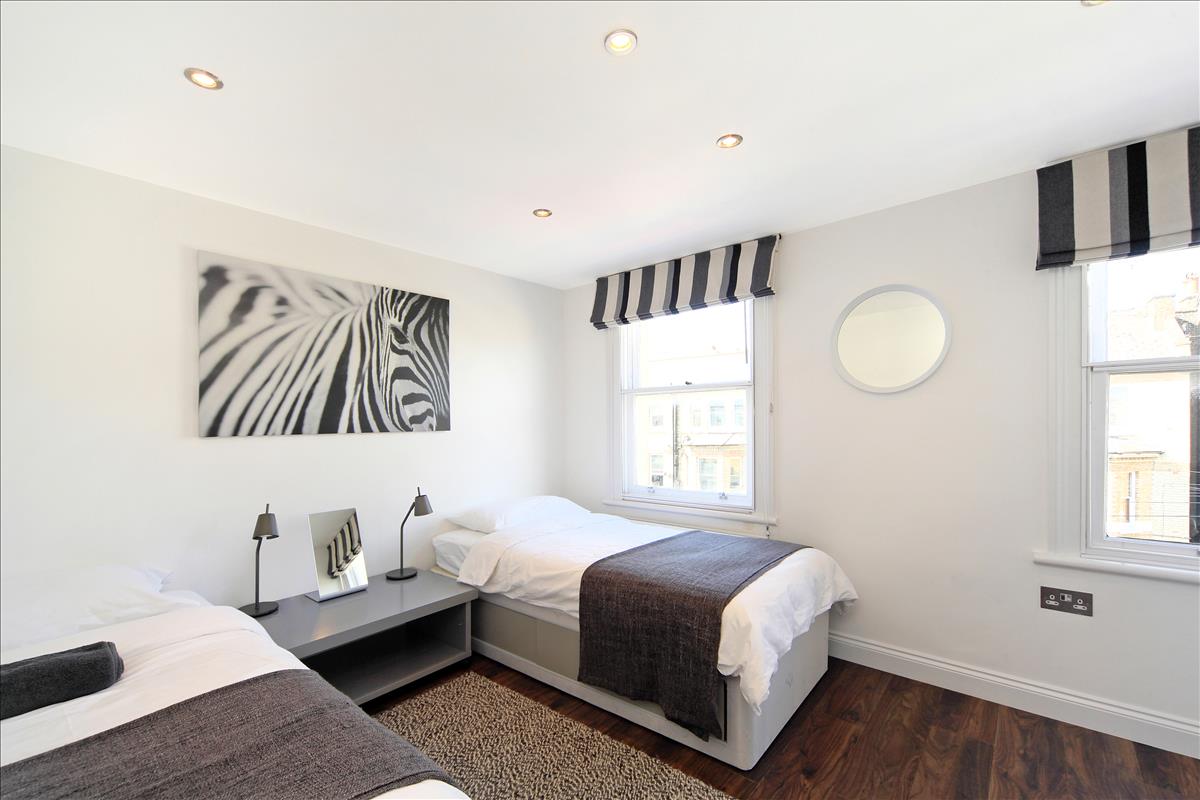 Property Image 8bd043c3-b00e-466a-bd0b-c0646f7fba70