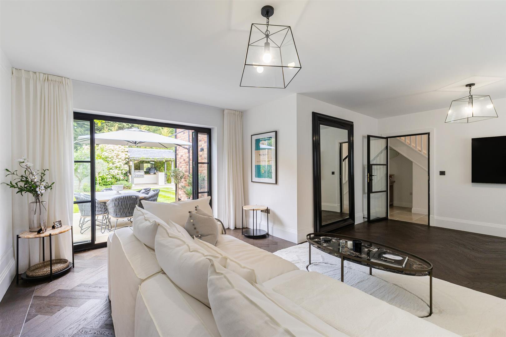 Property Image 8bf2bf0e-bc59-4173-b3ab-189d8c0b60e2