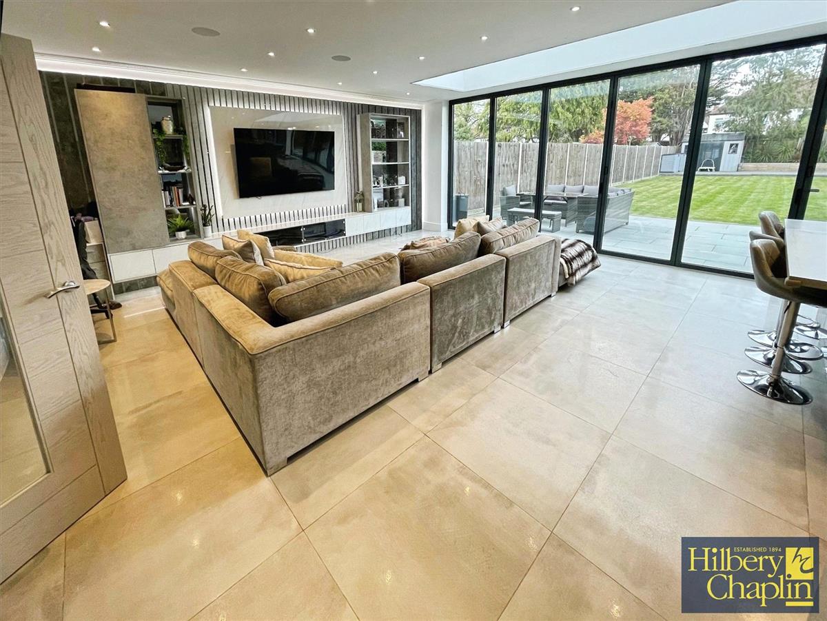 Property Image 8bf463c3-da02-496e-b597-bb3e275a8d44