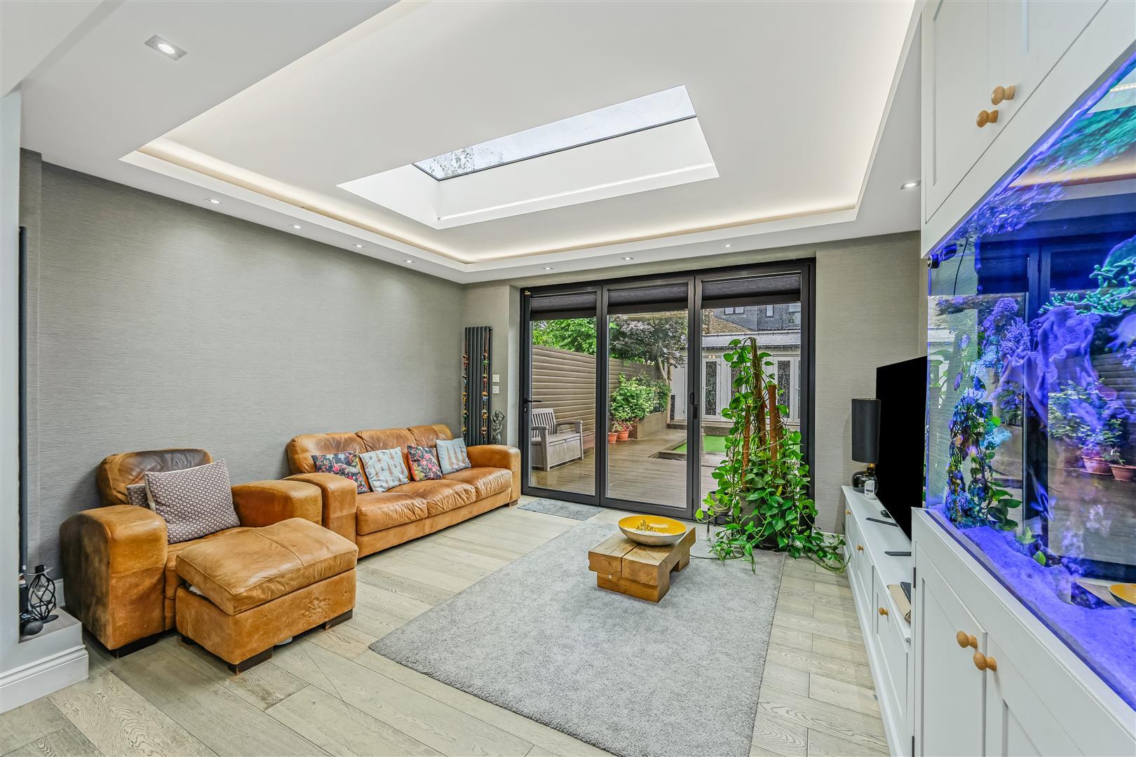 Property Image 8bf9a6fc-a712-4a84-ba9d-1014415a7086