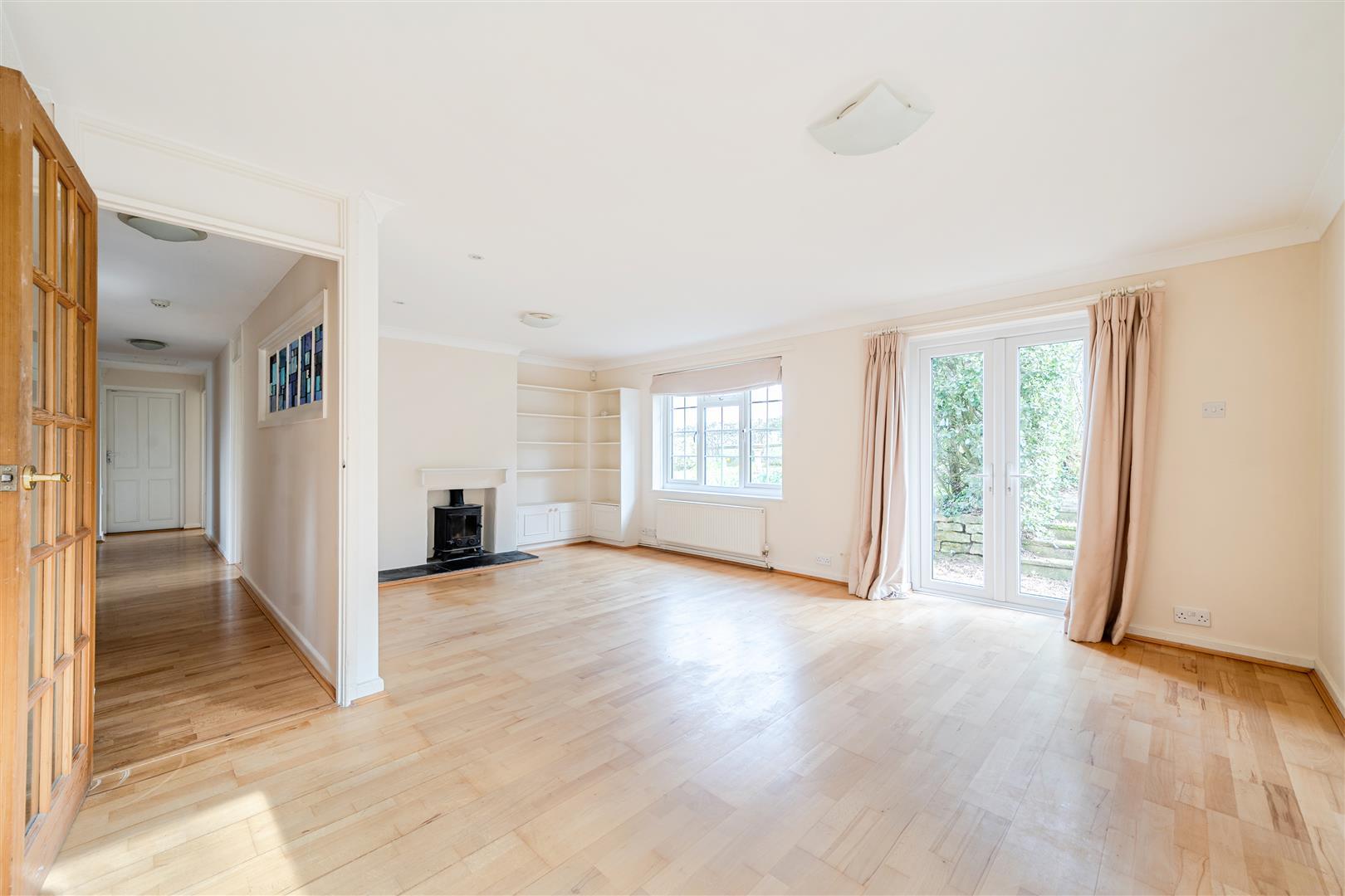 Property Image 8bff3ad4-9332-4d5e-814b-17cb6e5e9db9