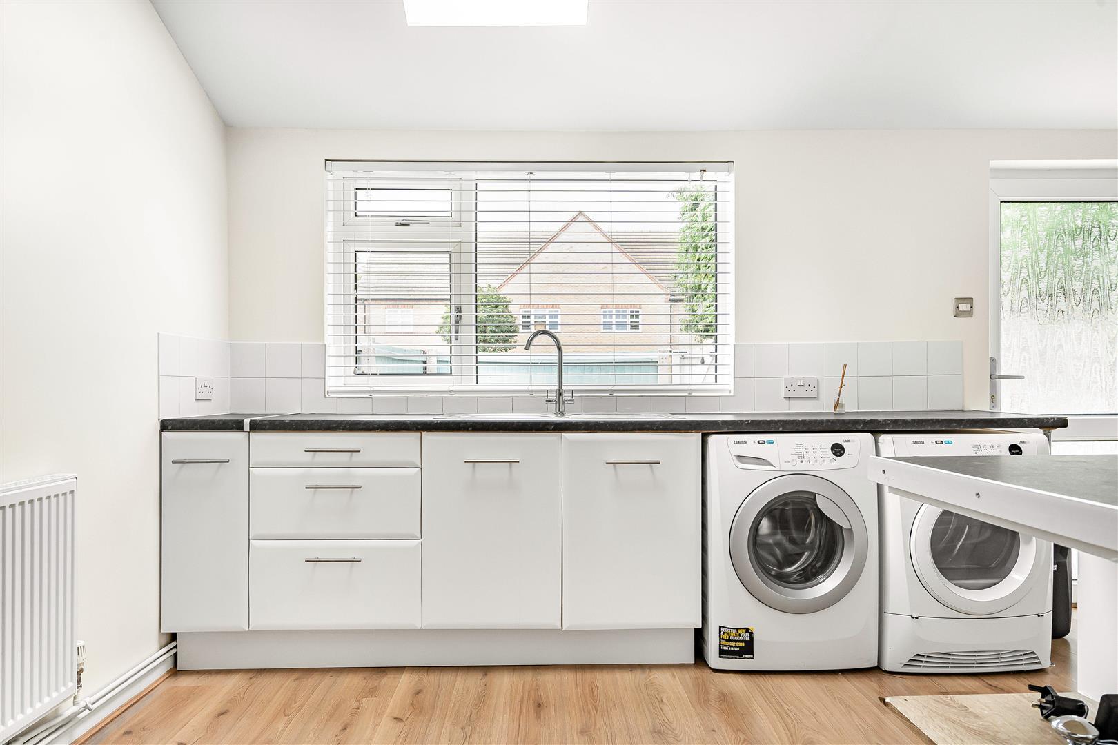 Property Image 8c06ae7d-9fab-41a8-8712-babfc192d676