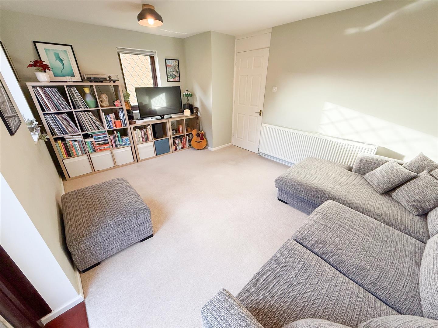Property Image 8c07301d-06c1-48f3-9e61-23fde77b40ab
