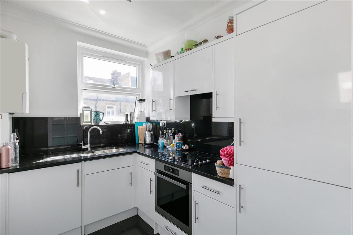 Property Image 8c0a99b4-43c0-407a-946f-3e03197a61ed
