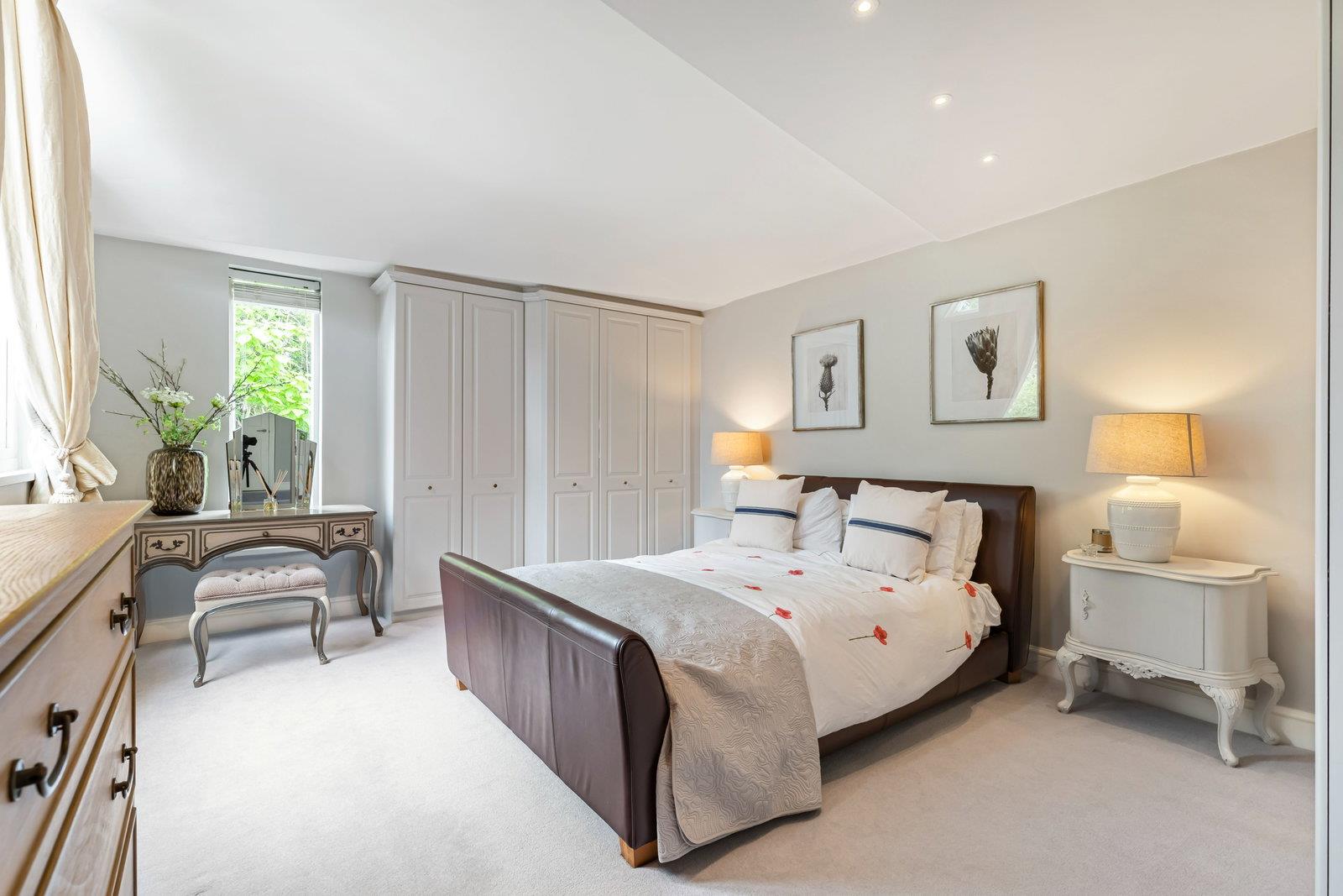 Property Image 8c113973-9cf2-45b1-9c77-b209ebc90a6b
