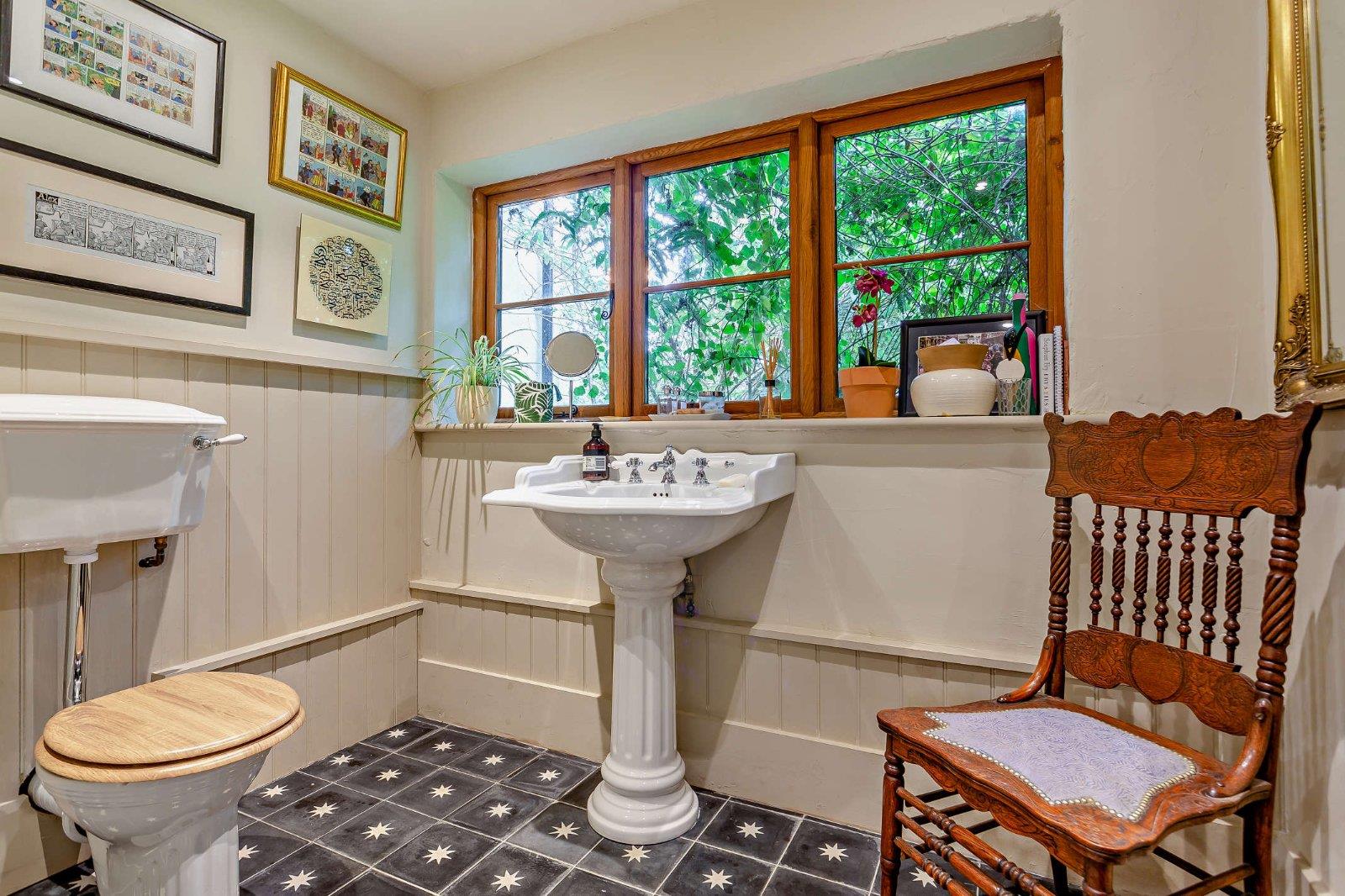 Property Image 8c1f0003-0a75-4f3c-8cd8-fdd37883e41c