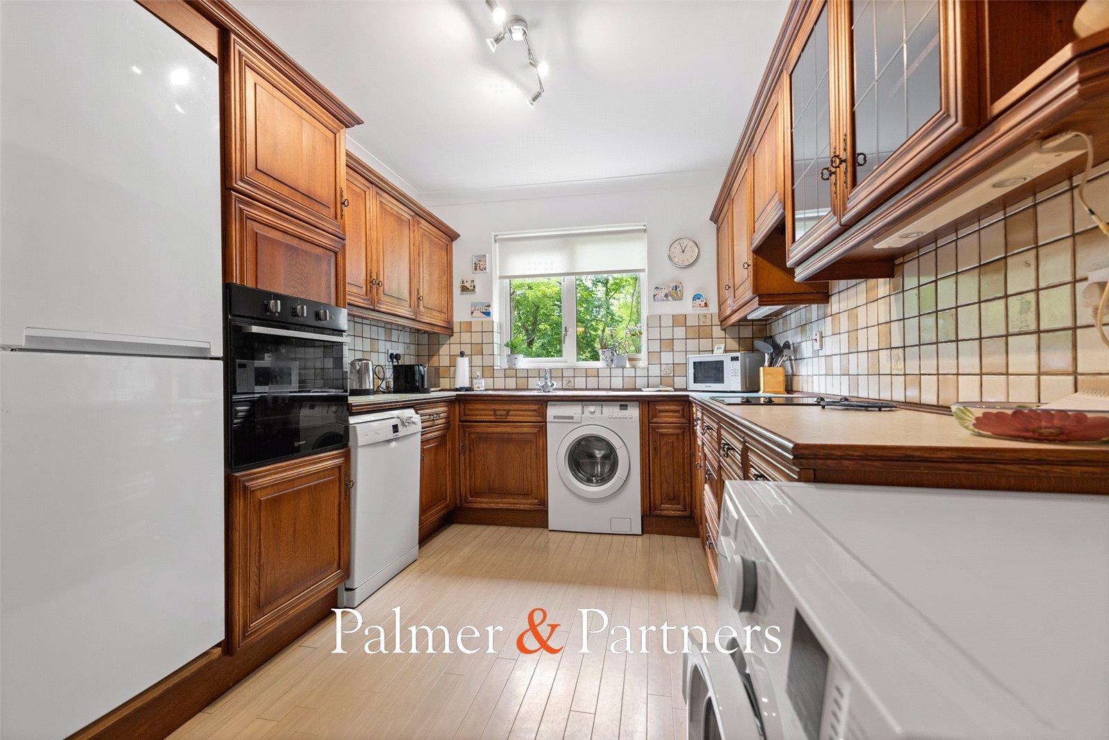 Property Image 8c324ff5-e1a2-4244-b83c-06ddbb90127e