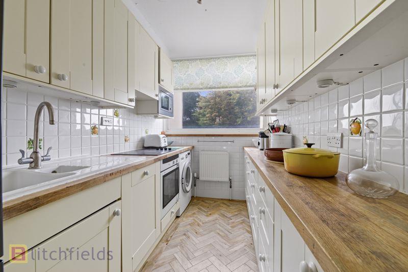 Property Image 8c3dc832-3242-4635-94f2-682a995c7f57