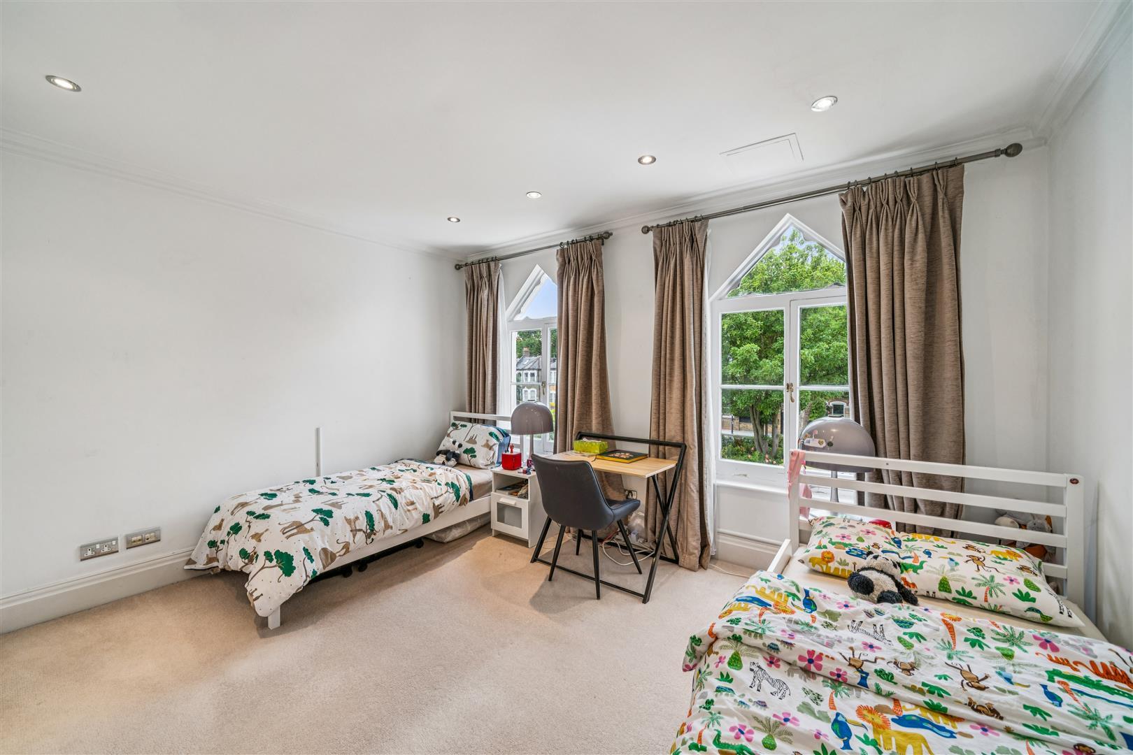 Property Image 8c4b5123-da33-4a46-b055-4e7bd405f88f
