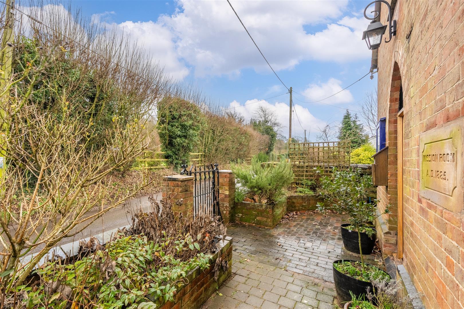 Property Image 8c4faedf-30b2-4010-b90a-f663c76929b8