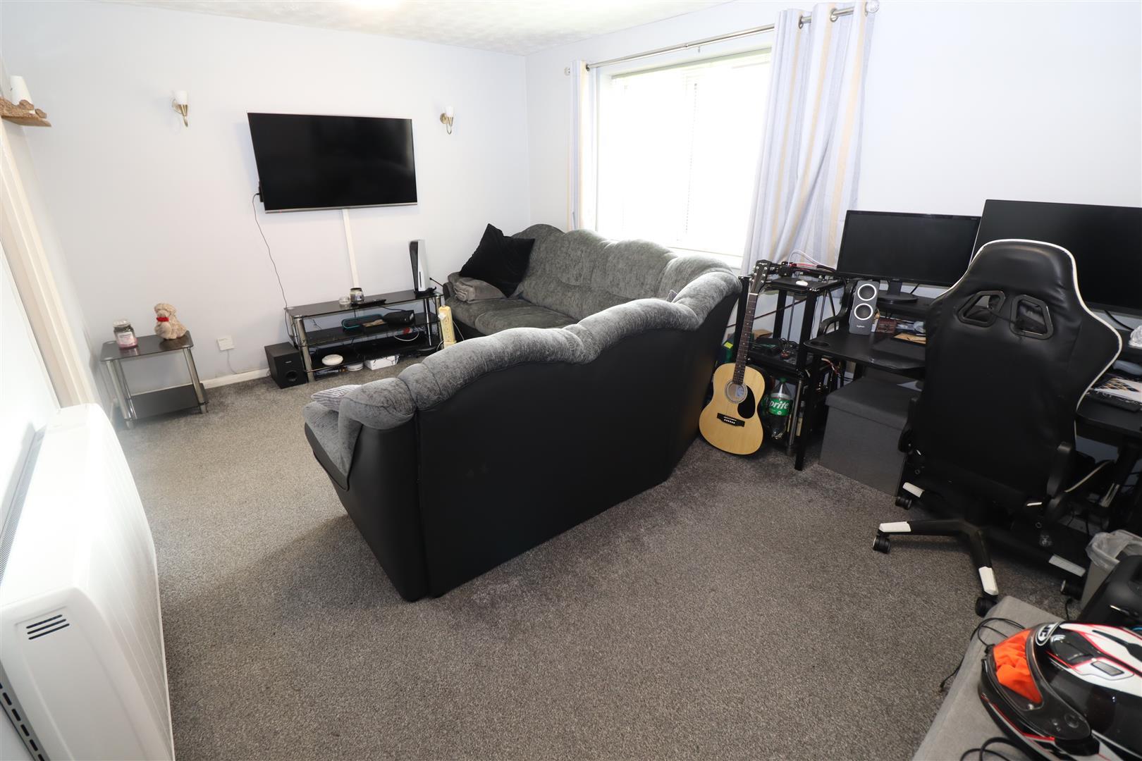 Property Image 8c5d8dae-ddfd-4a49-b470-70b3edbf4d00