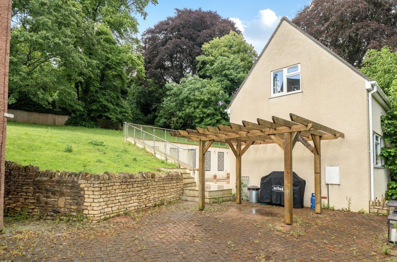 Property Image 8c6e81f2-5b97-4e4e-a4fa-af5c1cf081dc