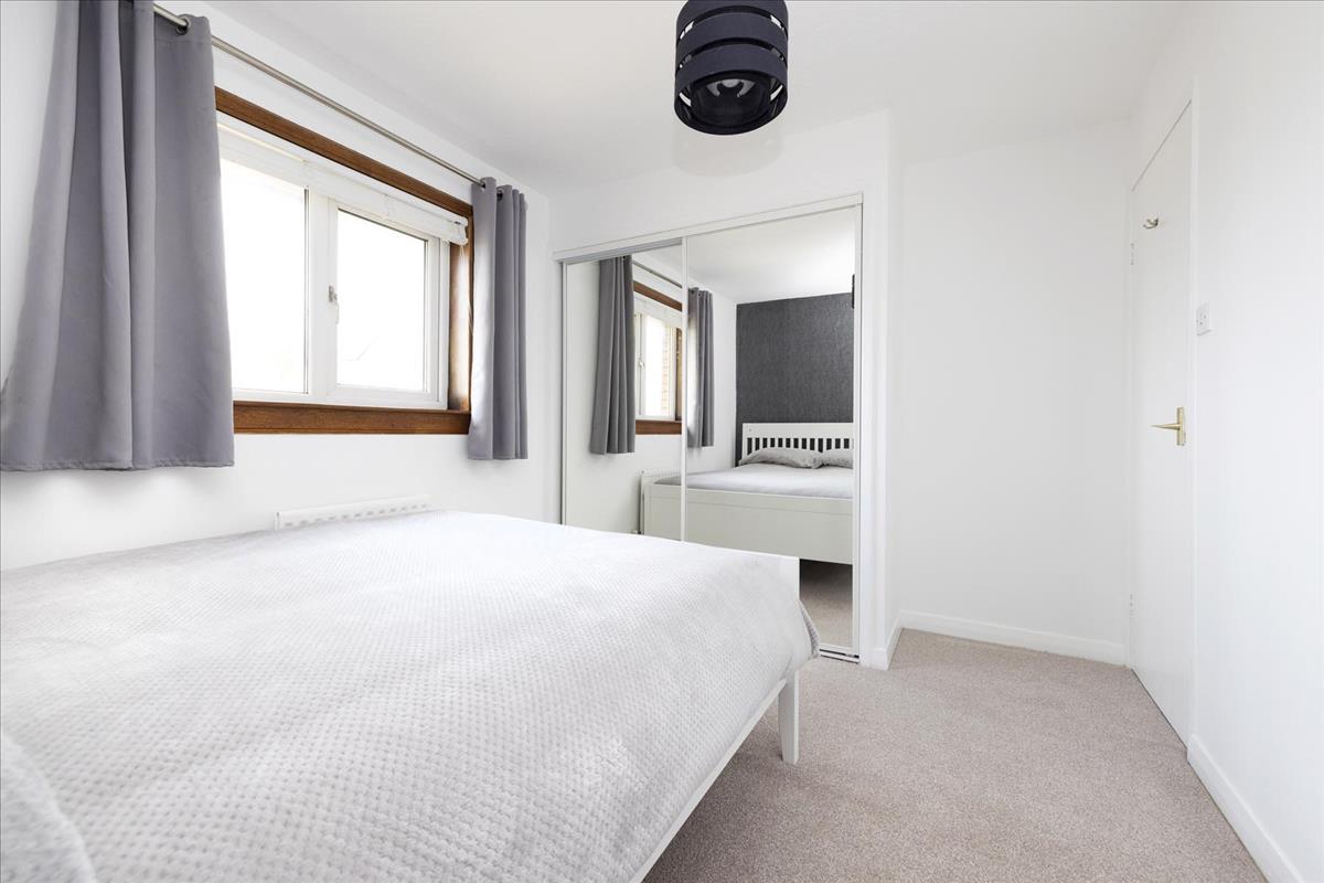 Property Image 8c78d323-46a7-4e52-8fd7-6dc0f90085ba