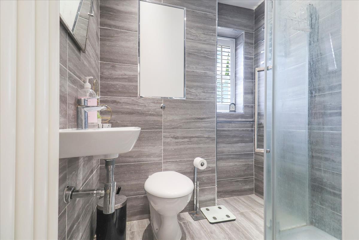 Property Image 8c85367c-7a3f-441c-9c4b-1bb6684b09eb