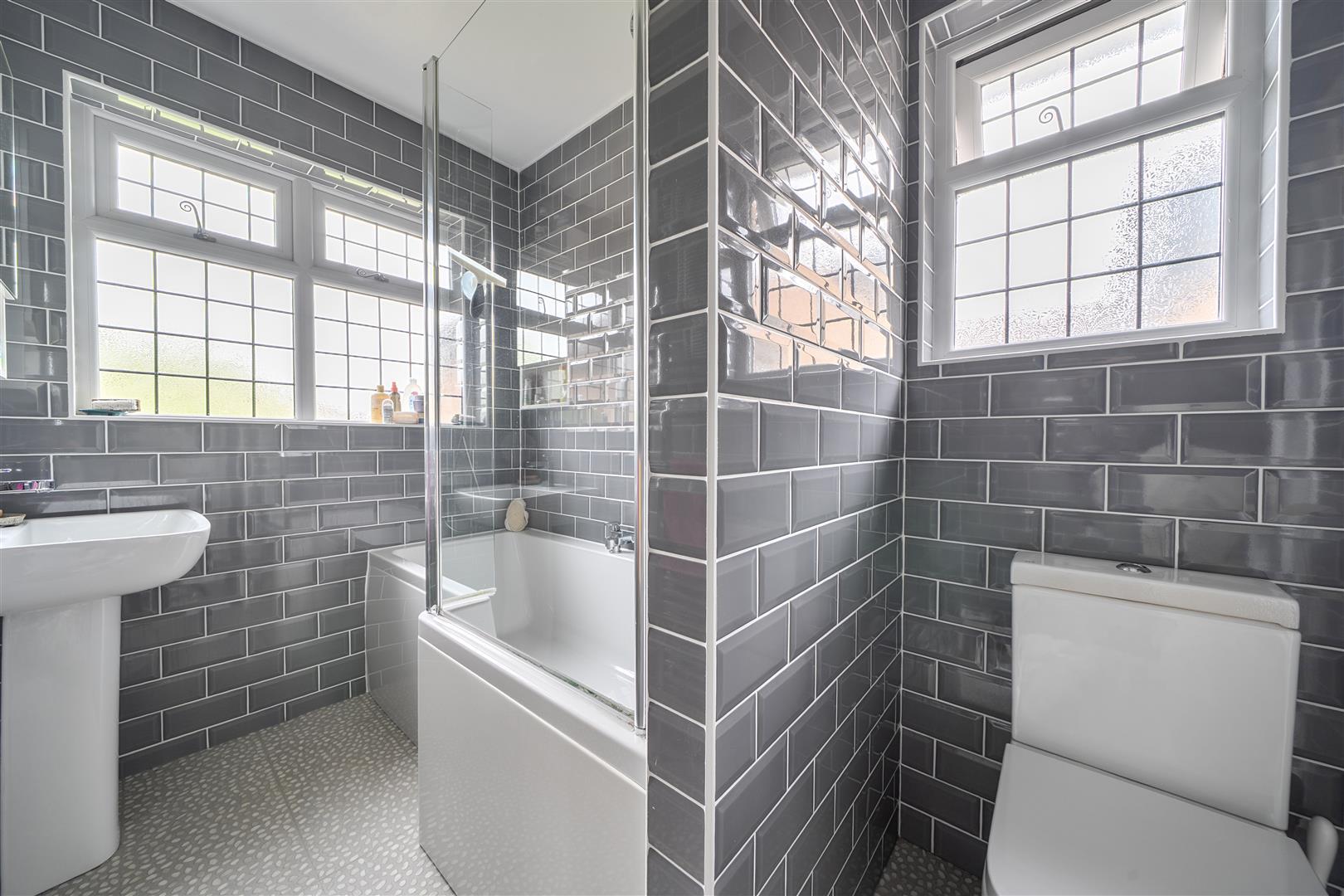 Property Image 8c85c6c0-cc56-4587-9bf6-29f33a91c77f