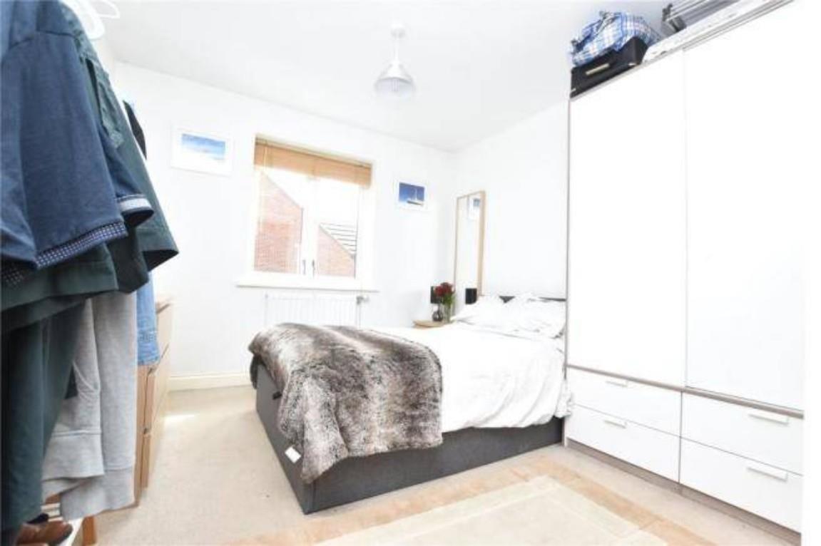 Property Image 8c8a4533-5d01-4a0b-9691-f9f9bf264402