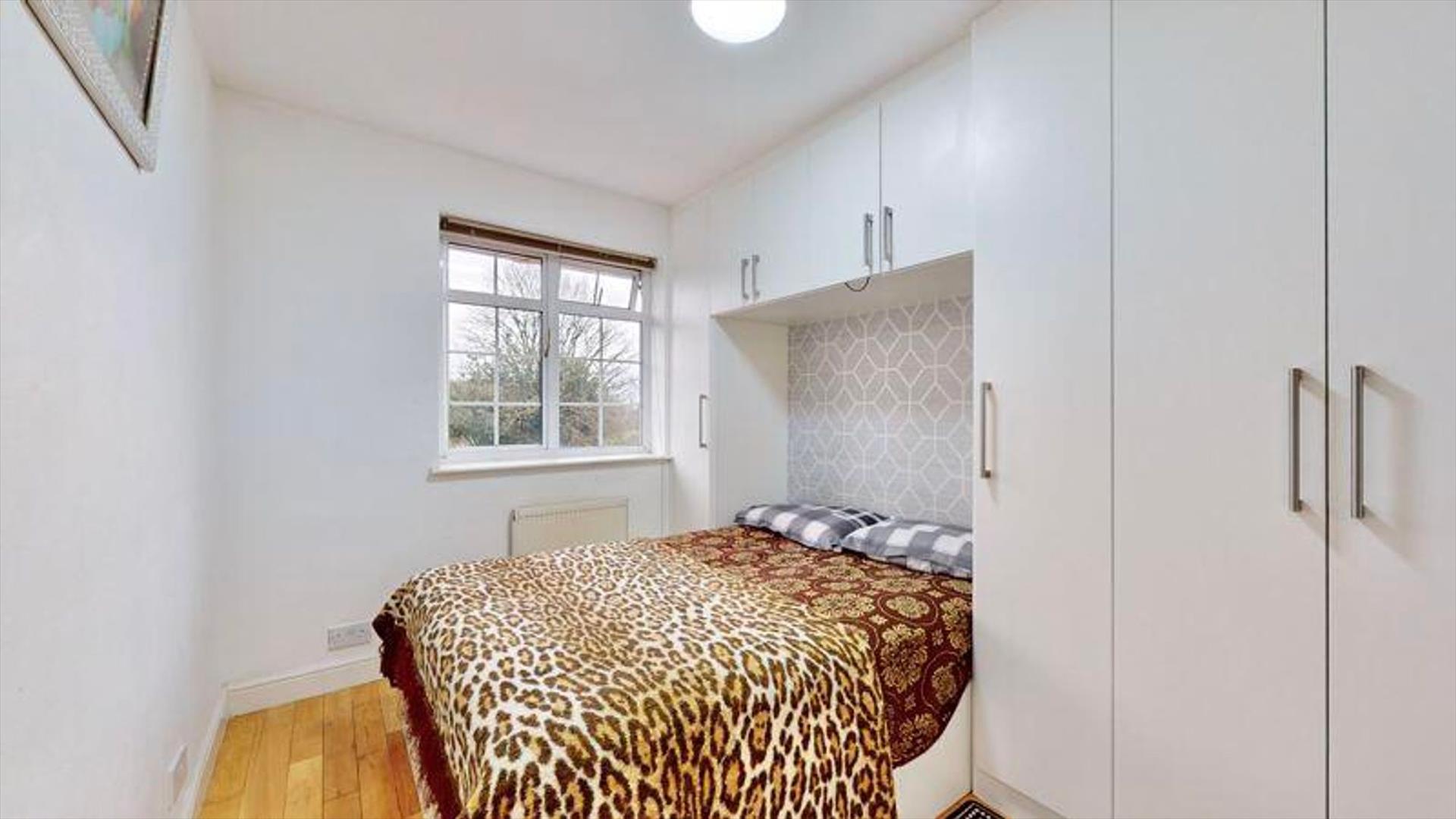 Property Image 8c8c7a93-82f9-4a4a-93fa-c342ccd4c9b3