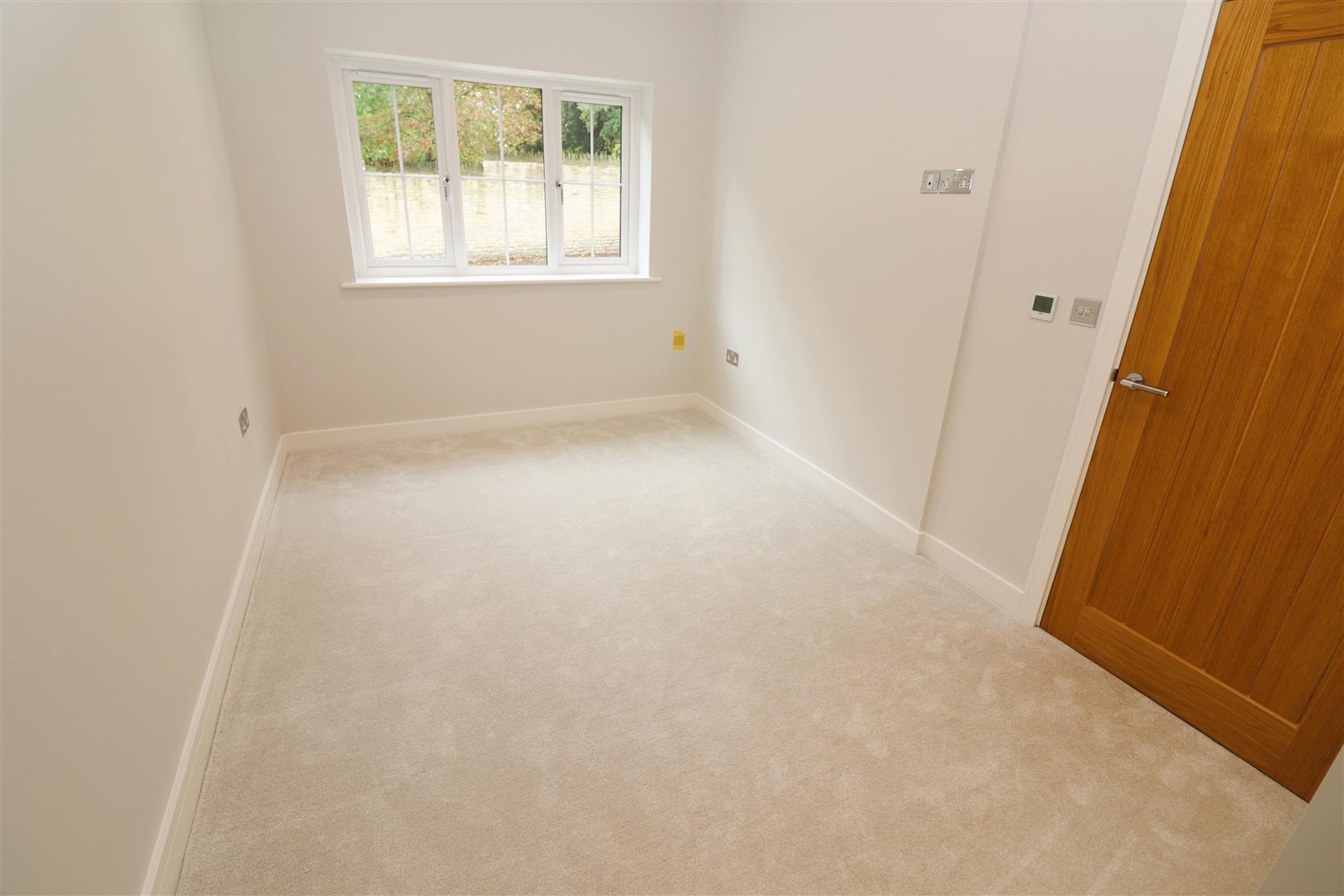 Property Image 8c94d3c3-210f-437e-a7a8-7091cd25421d