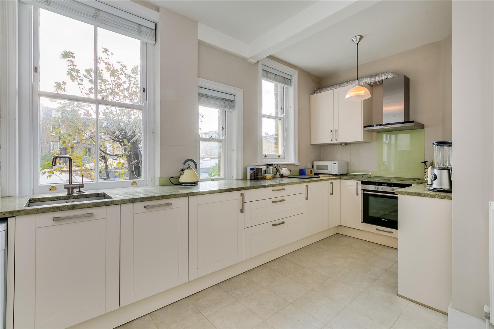Property Image 8c987909-988b-4f14-91b3-38c7ba3f9da3
