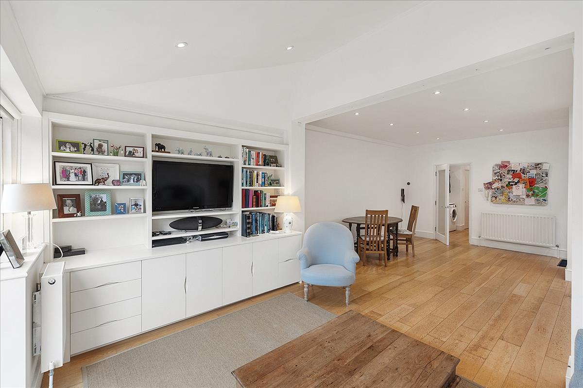 Property Image 8ca1e492-163c-47e1-9a6e-337173ba4d80