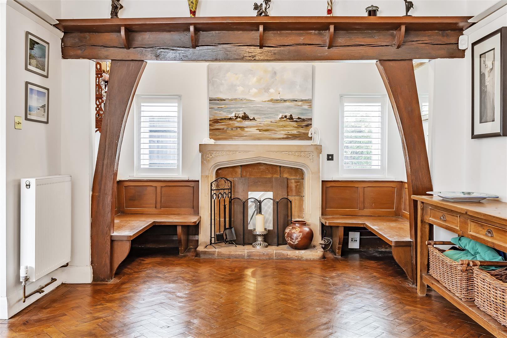 Property Image 8cc1d54d-a8c3-42db-81ed-2f402ecce525