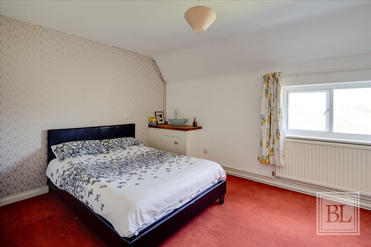 Property Image 8cdd1b3c-0038-441b-9d08-196d28472c14