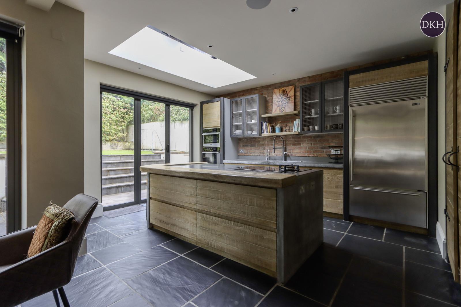 Property Image 8ce236a2-f5cb-466a-9de4-1410dfa90ea1