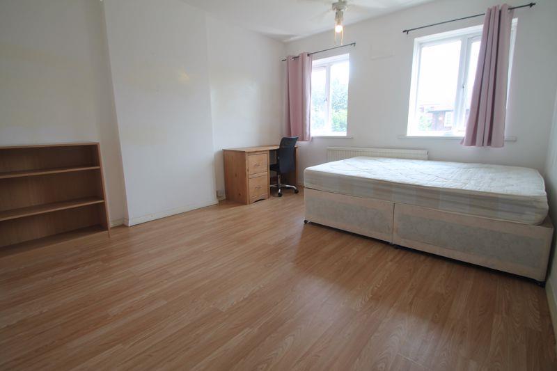 Property Image 8cf5228b-bfc3-4f2d-8b70-05a022d3cce0