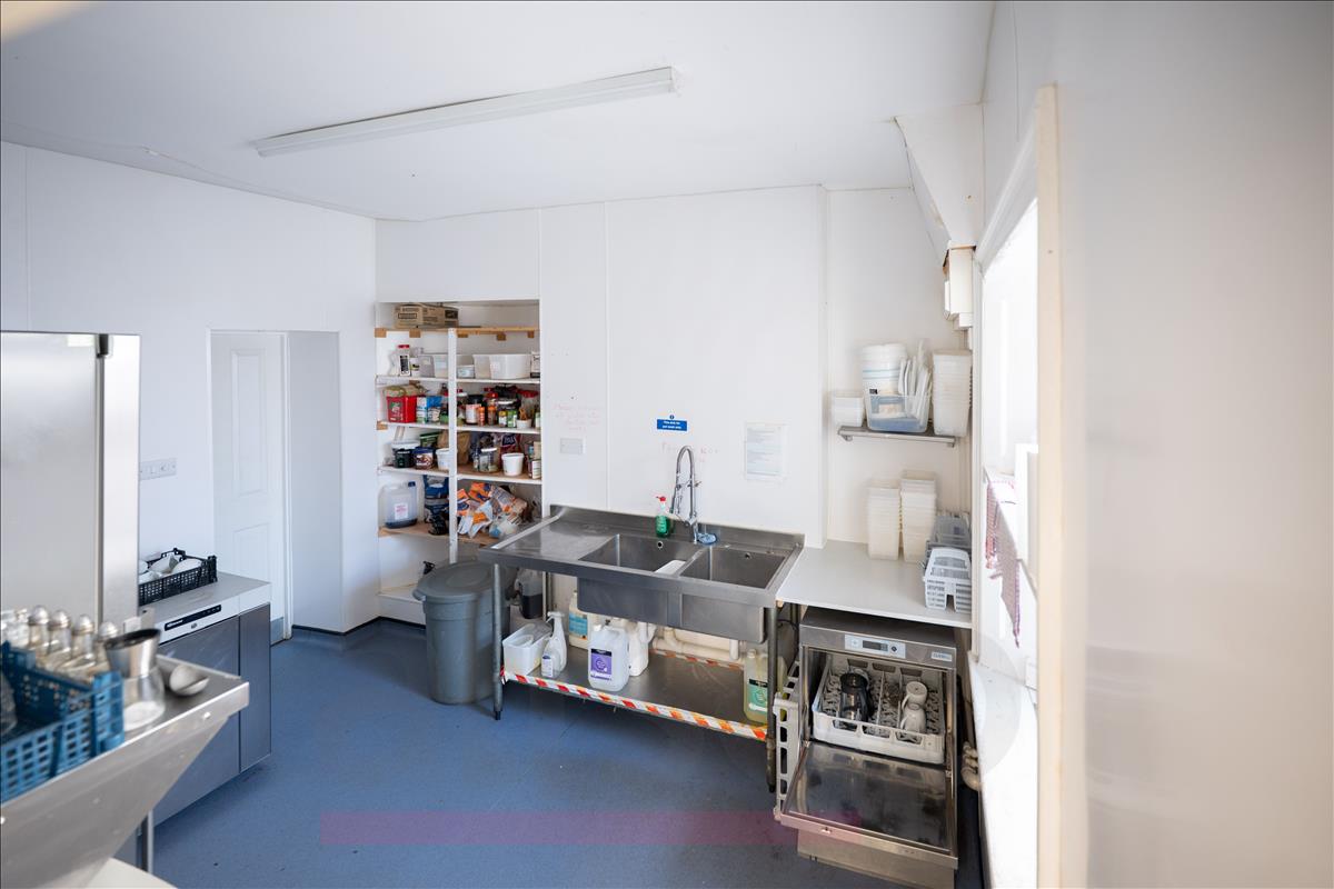 Property Image 8d0a00c3-1332-4768-9116-d28b32a5300d