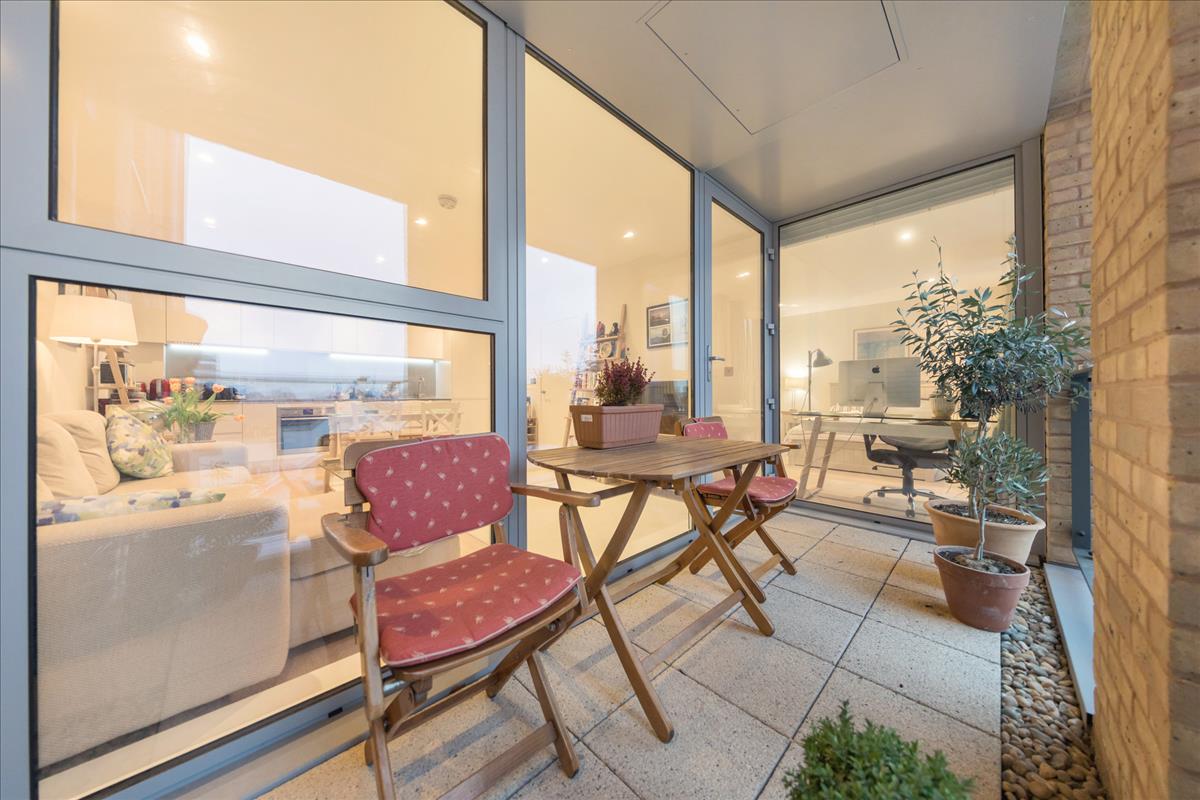 Property Image 8d11a352-a2d6-4f05-bcff-f2e058096166