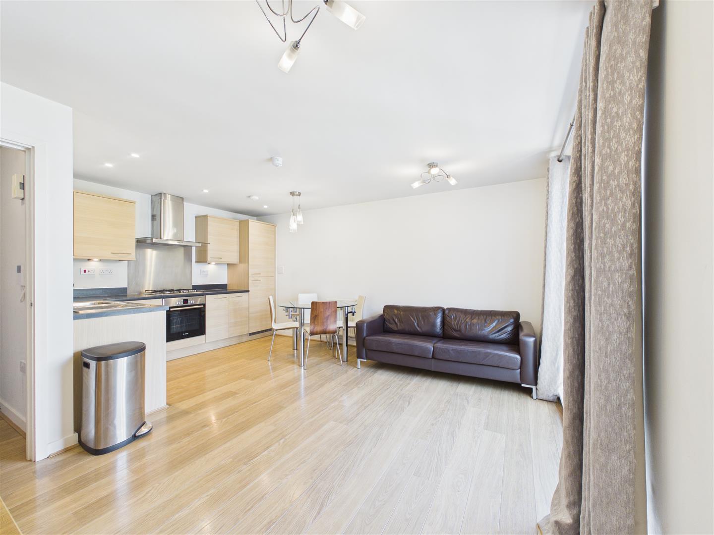 Property Image 8d1aceda-1570-46ad-99fc-be1c4ba34811