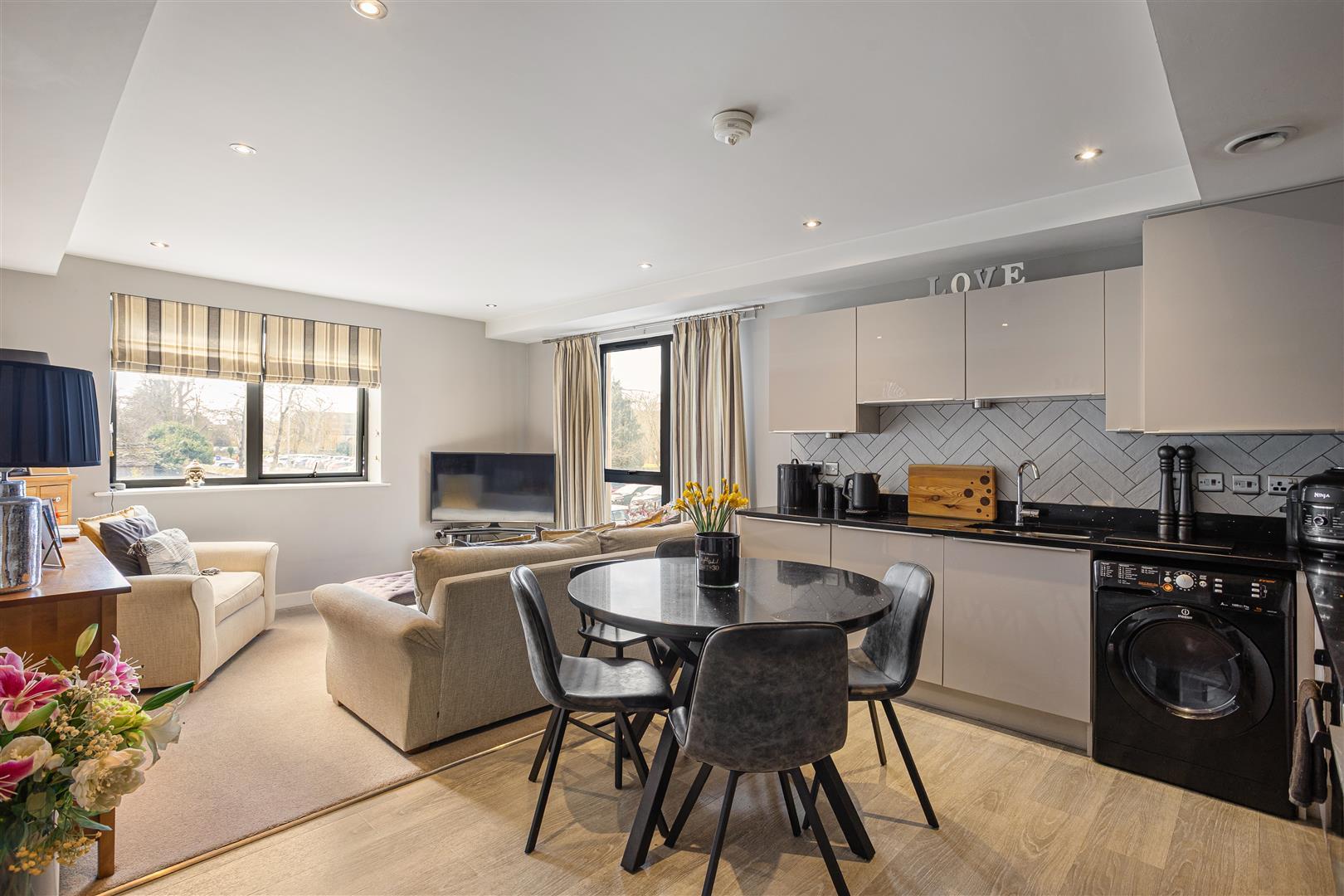 Property Image 8d32be2a-c1de-46d1-b08c-ff5de62c353c