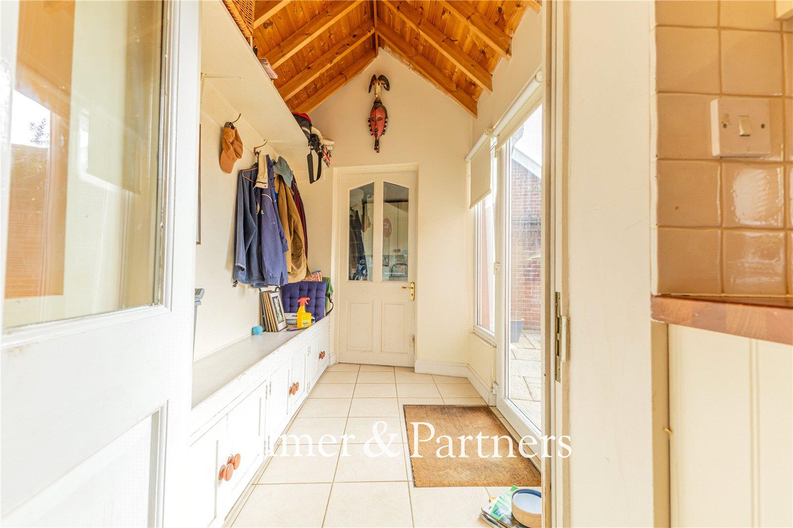 Property Image 8d33b299-f5e5-4f7f-821f-3005e682a93d