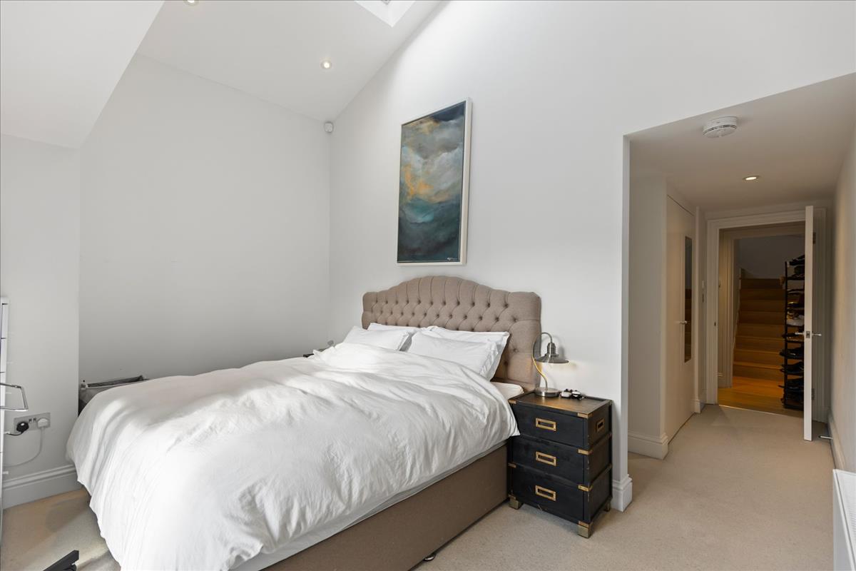 Property Image 8d4c2fc7-5d00-45c8-a3cd-edfdb8765eb7