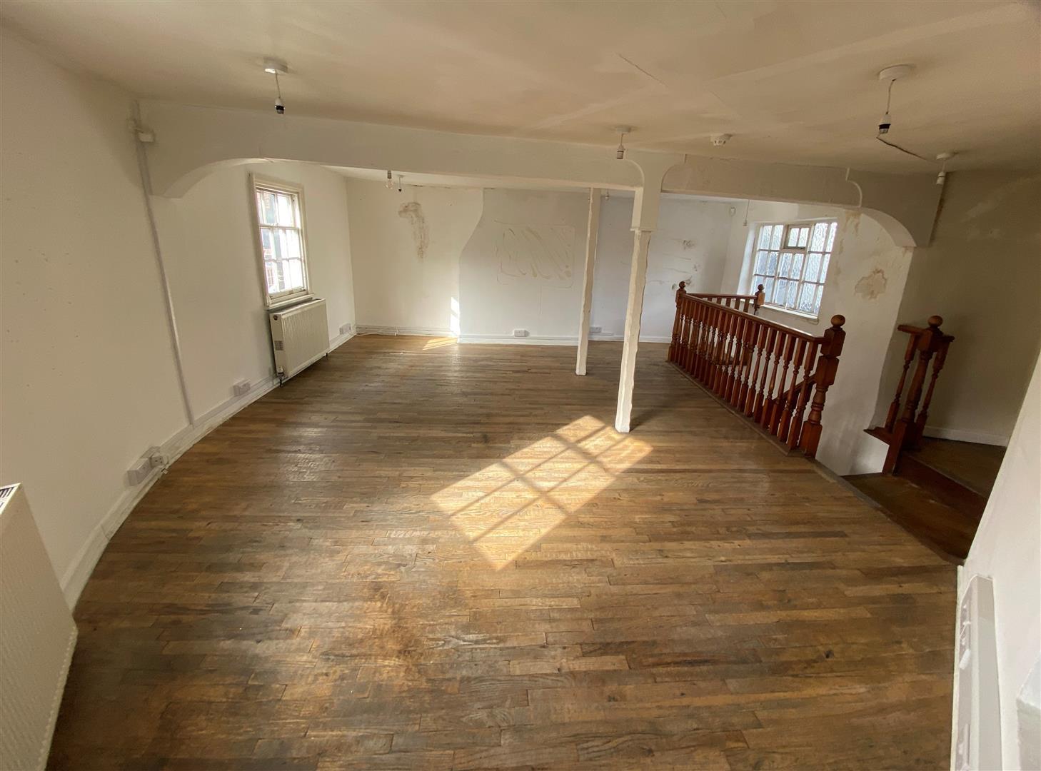Property Image 8d54da01-2a74-43b6-ae0c-59d8c464a6f4