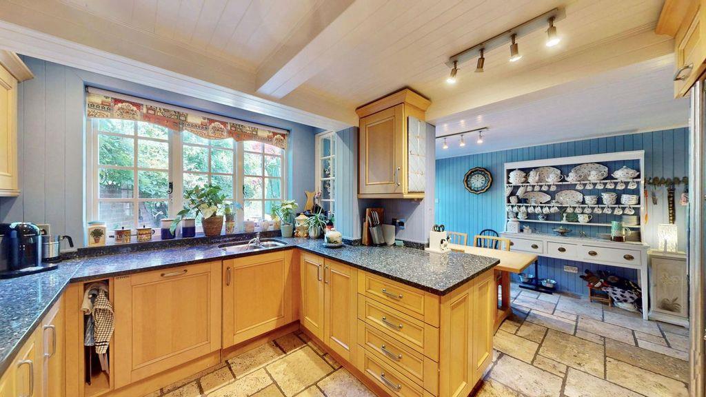 Property Image 8d6a3c2f-ca93-4336-a438-db891247b44a