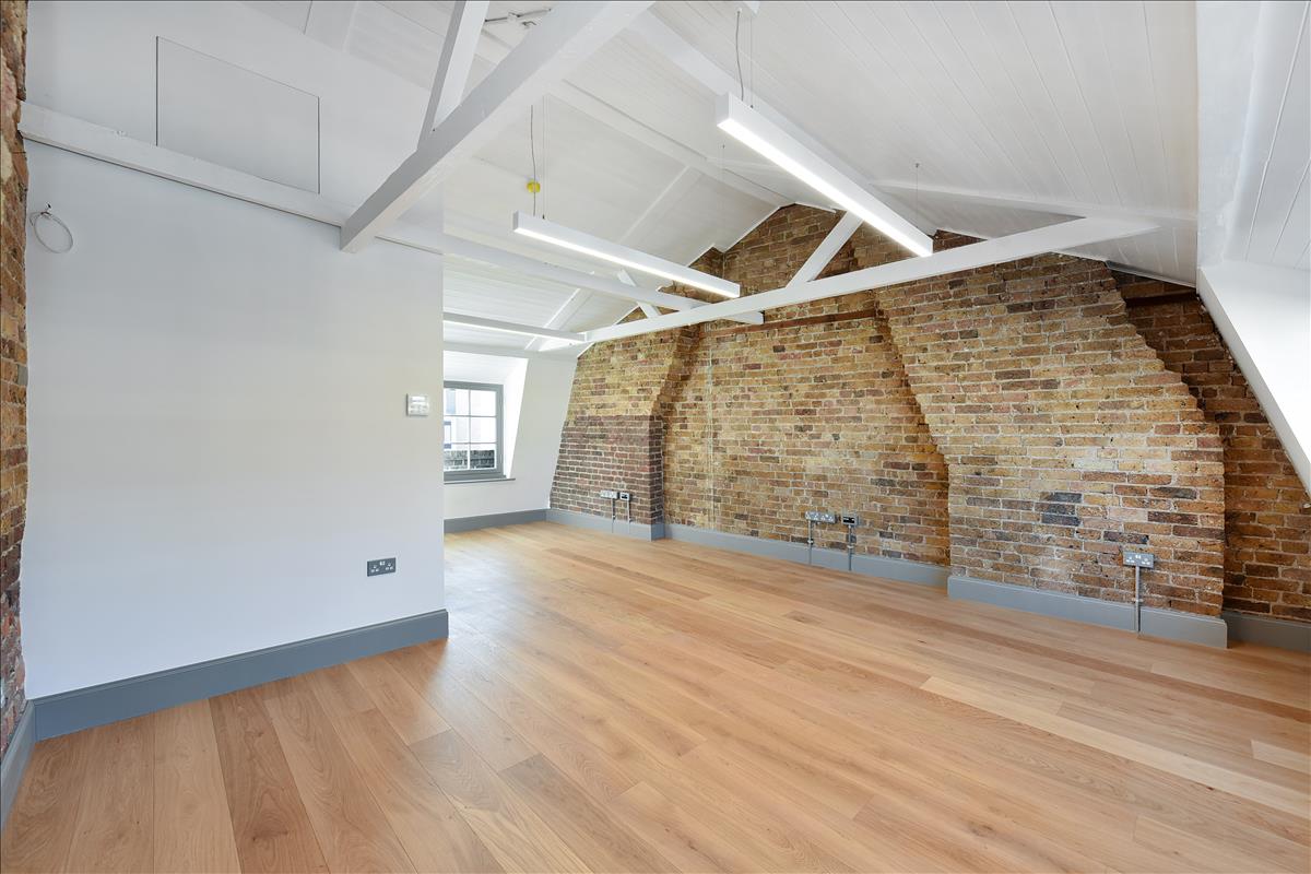 Self-contained offices to let in Shoreditch