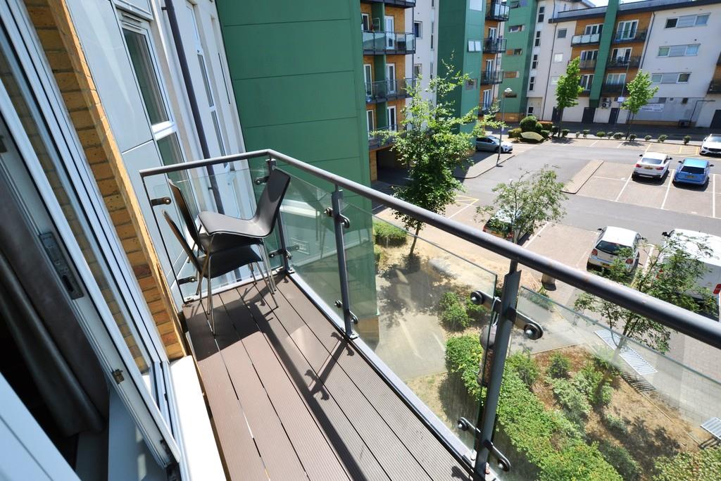 Property Image 8d95a090-30b9-4ad9-906d-cabf9988598c