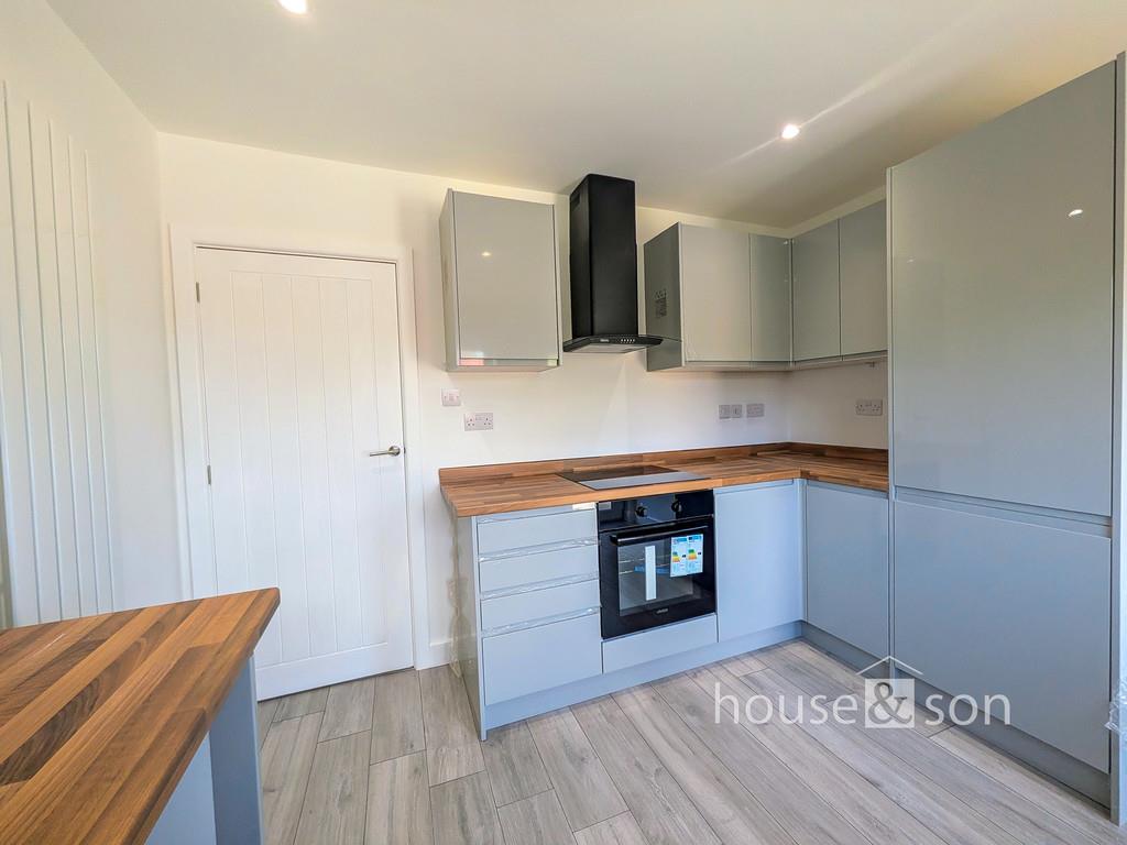 Property Image 8d97f0e4-21f2-4102-8ad2-a9e6d0bf5bc1