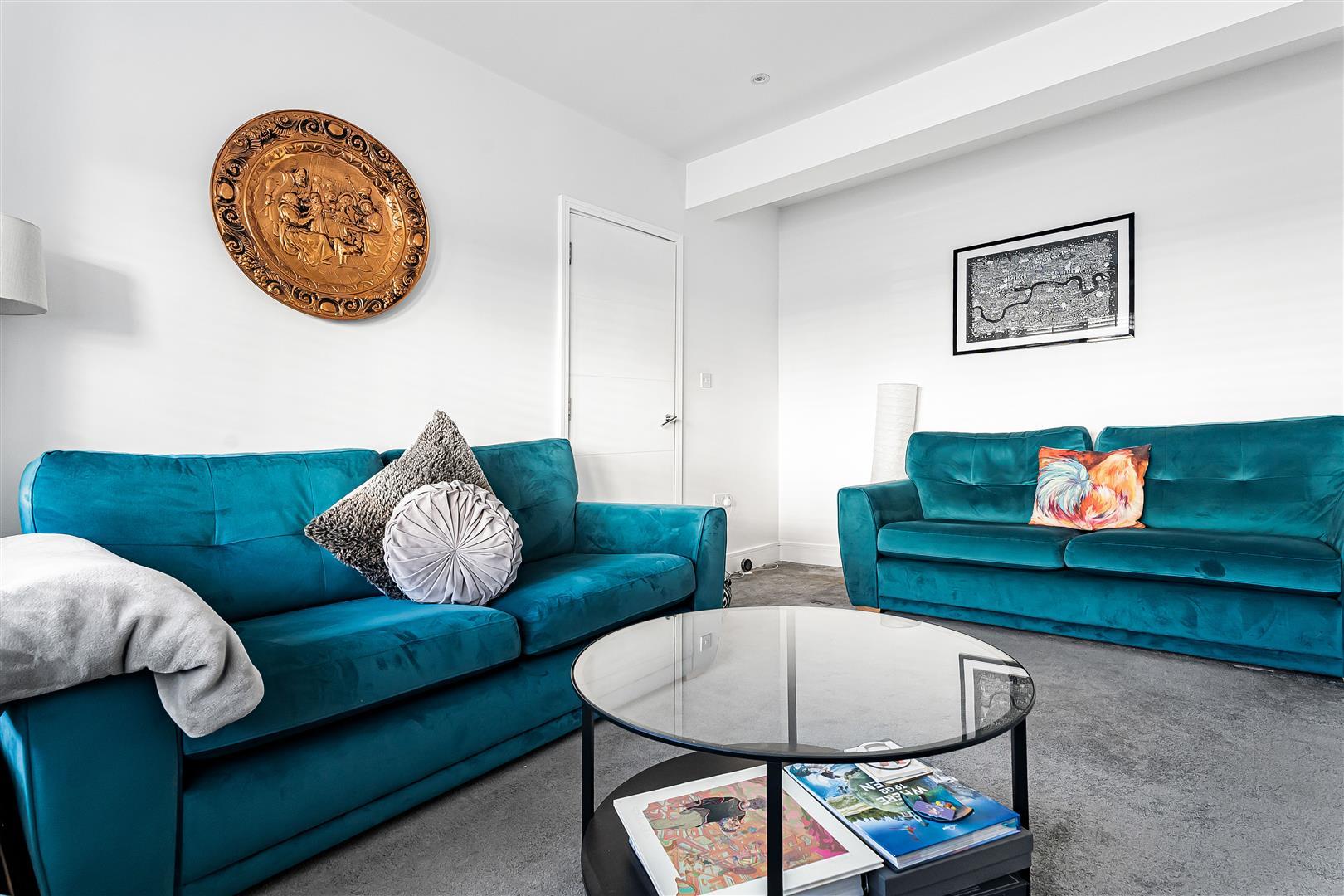 Property Image 8d990a10-f5be-44b9-8e72-0fa5c3a35968