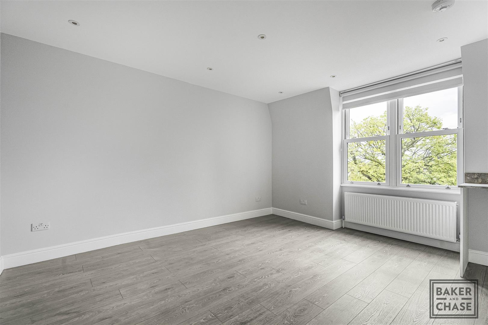 Property Image 8d9a9a2d-486a-4950-afd4-2af73e081e60